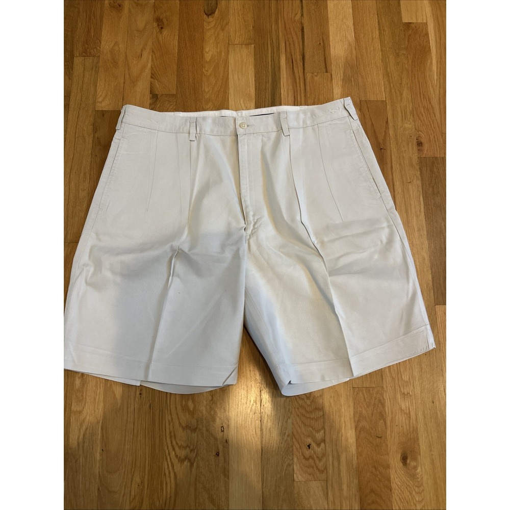 Men's Ralph Lauren Golf shorts Size 40 Perfect Condition